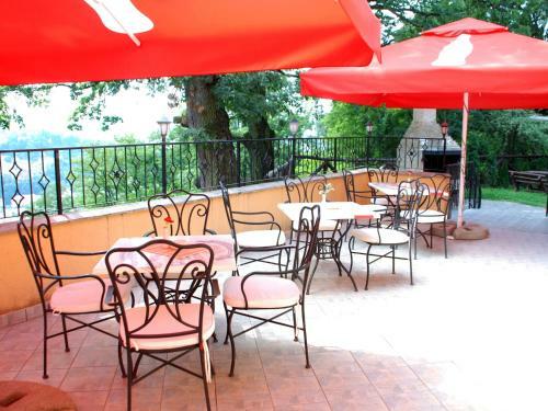 Hostal Pensiunea Stejarul