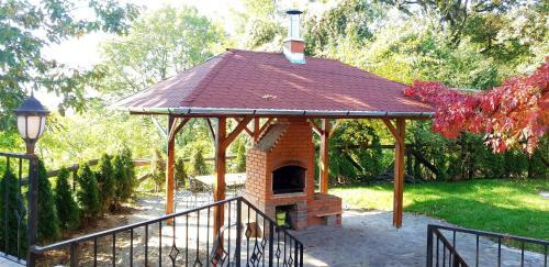 Hostal Pensiunea Stejarul