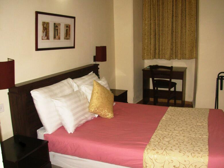 Hotel The Little House In Bakah
