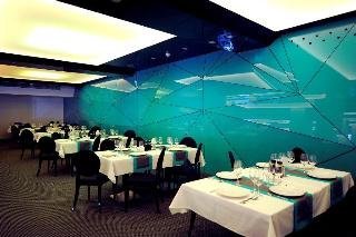 Plaza V Executive Hotel