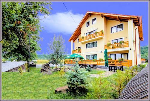 Hostal Camves Inn