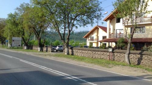 Hostal Camves Inn