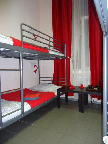 Hostel Na Vologodskoi (former Teremok)