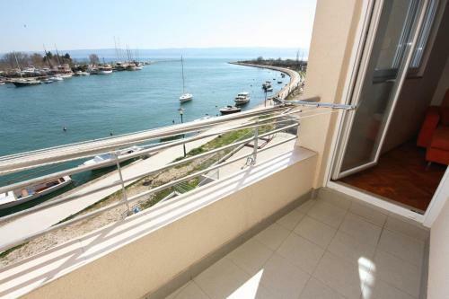 Apartments By The Sea Omis - 6073