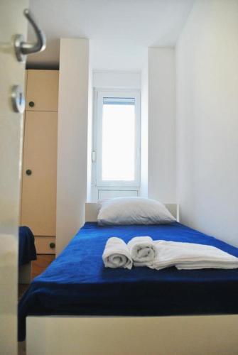 Apartments By The Sea Omis - 2822