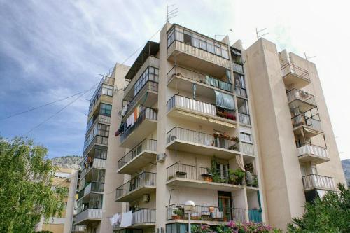 Apartments By The Sea Omis - 2822