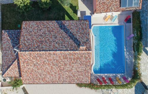 Four-bedroom Holiday Home In Orihi