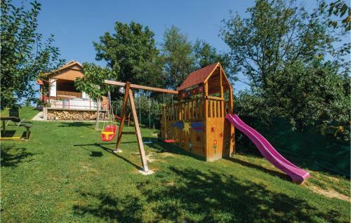 Four-bedroom Holiday Home In Velika Buna