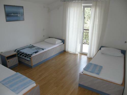 Hostal Guest House & Restaurant Adriatic Klek