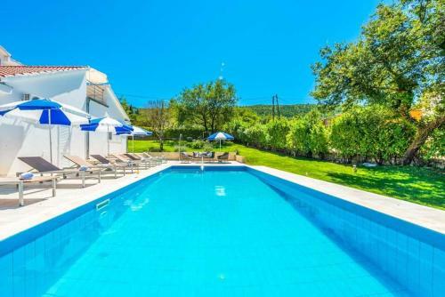 Mihatovici Villa Sleeps 8 Pool Air Con Wifi