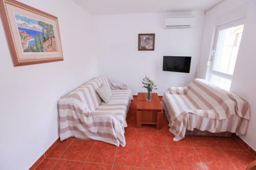 Apartments Gabrijela - Villa Komarna