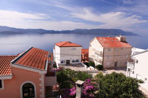 Apartments Gabrijela - Villa Komarna