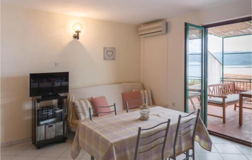 Three-bedroom Apartment In Komarna