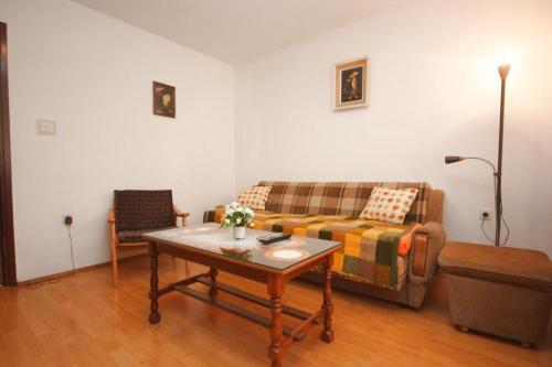 Apartments With A Parking Space Fazana - 7230