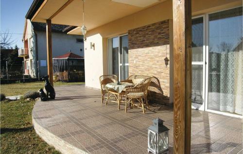Two-bedroom Holiday Home In Balatonboglar