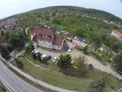 Bed & Breakfast Alab�strom Panzi� �s �tterem