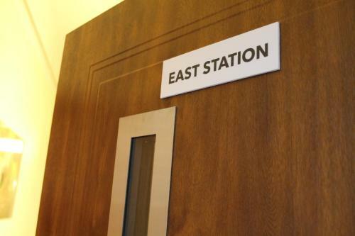 Hostal East Station Private Rooms & Apartments