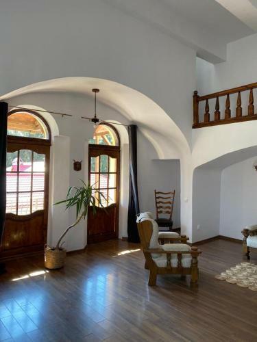 Hostal Turnul Maresalului