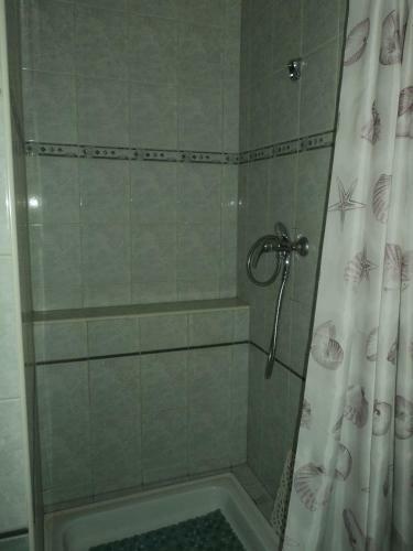 V�gi Vend�gh�z
