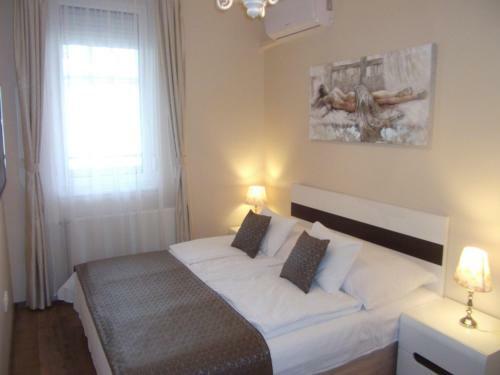 Ametiszt Apartman