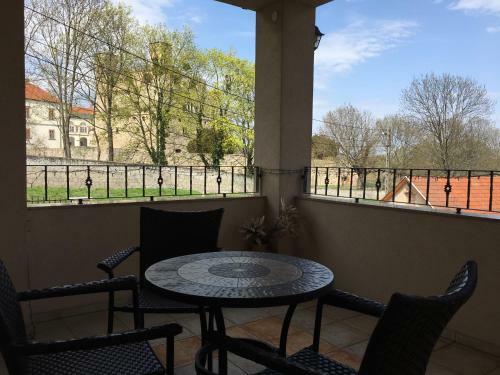 Bed & Breakfast Simk� Csal�di Pinc�szet �s Panzi� (evinor)