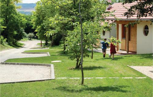 Two-bedroom Holiday Home In Szolad