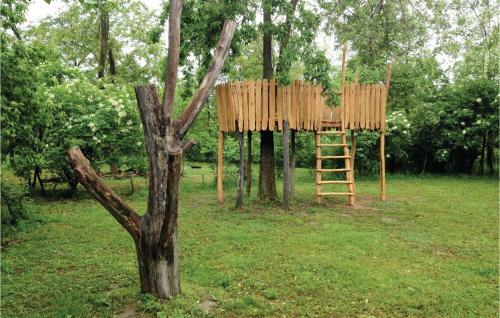 Two-bedroom Holiday Home In Szolad