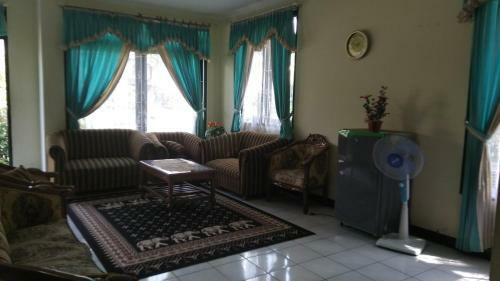 Fame Villa Thai Kota Bunga