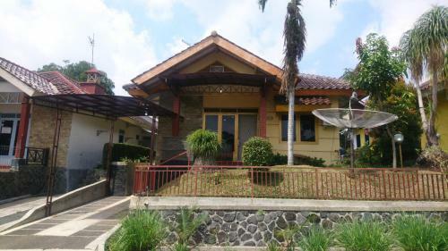 Fame Villa Thai Kota Bunga