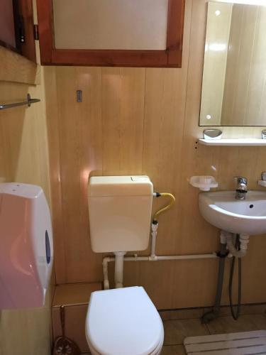 Elga�s Punk Rock Hostel