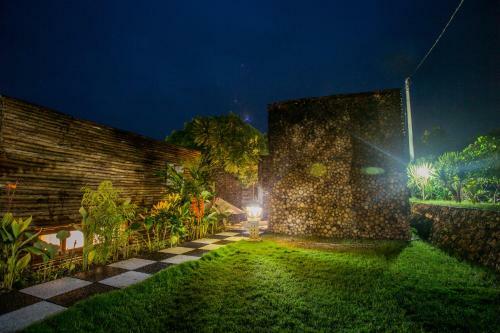 Hotel Kabeh Jati Garden Villa & Restaurant