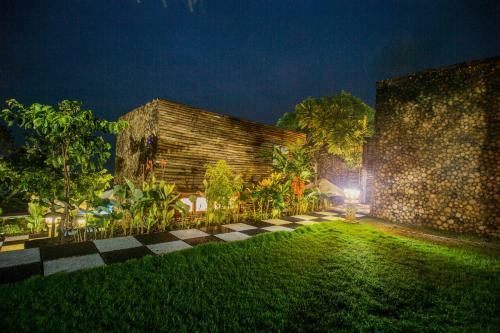 Hotel Kabeh Jati Garden Villa & Restaurant