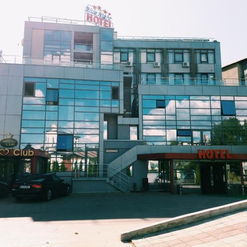 Hotel Blue Night