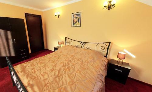 Hostal La Storia Guest House