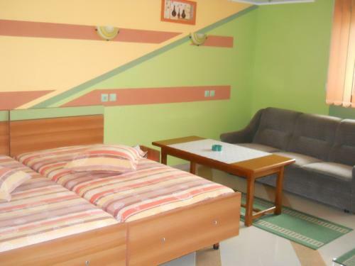 Hostal Pensiunea Cora