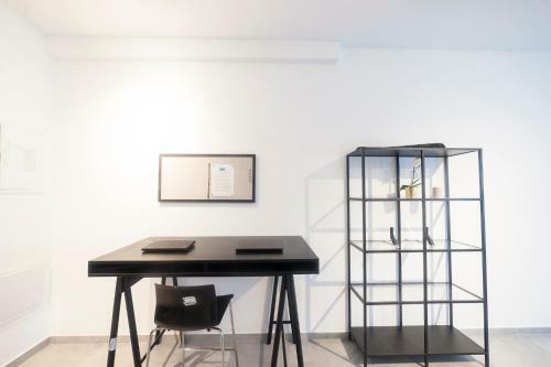 Luxury 2 Bedrooms Apartments Rothschild + Balcony
