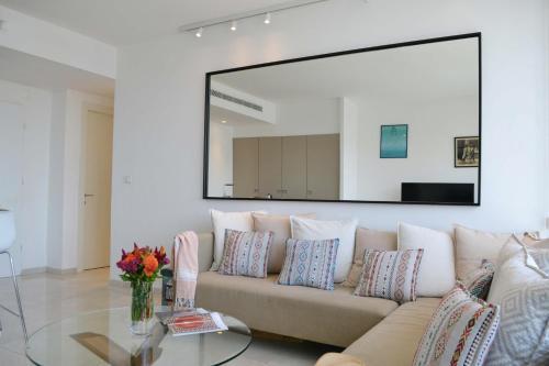 Brand New 2 Bdr Apartment Florentine #tl30