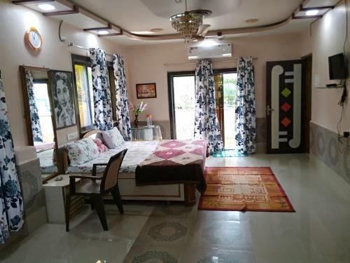 Hostal Raghushilp Guest House