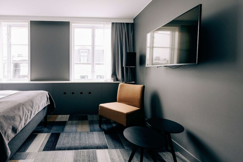 First Hotel Ja