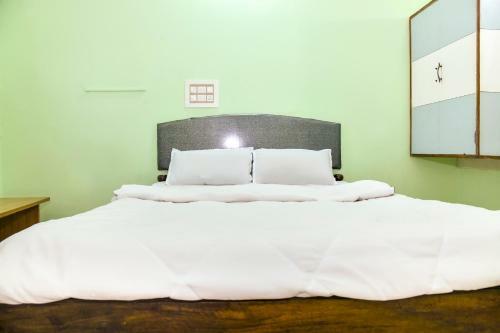 Hotel Spot On 43993 Savi Sagar Boarding & Lodging