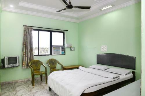 Hotel Spot On 43993 Savi Sagar Boarding & Lodging