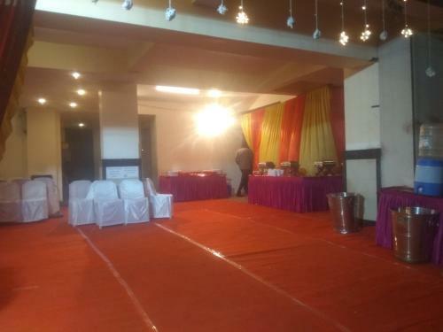 Hotel Jk Rooms 126 Parashar Legacy -lic Square