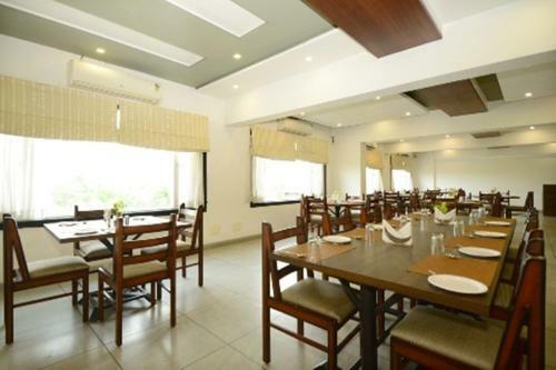 Hotel Crimson Park Shripriya-nathdwara