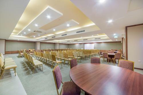 Hotel Justiniano Club Park Conti