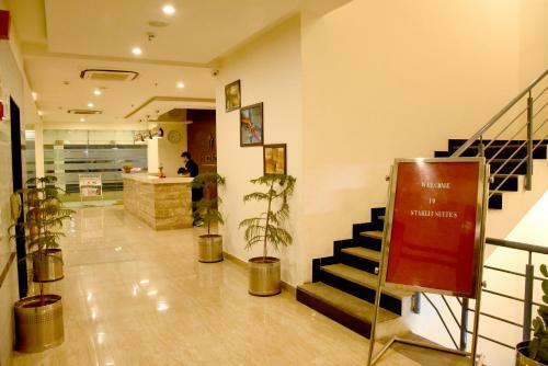 Hotel Starlit Suites