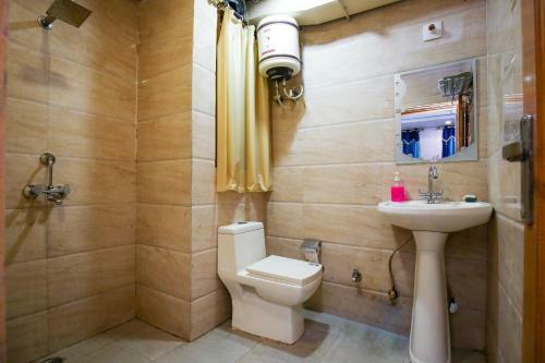 Oyo 10558 Hotel Qlark