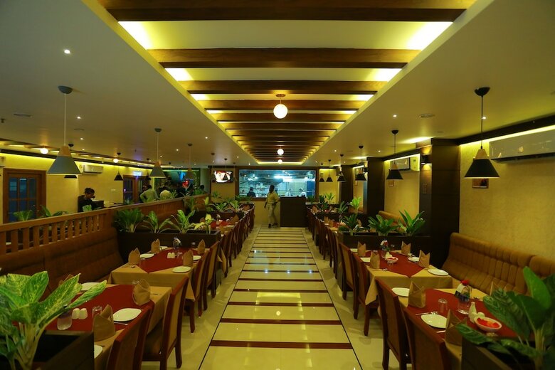 Hotel Rb Palace