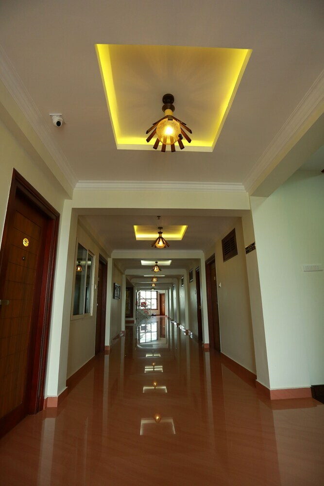 Hotel Rb Palace