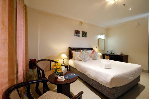 Rose International Hotel