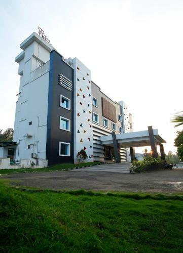 Rose International Hotel